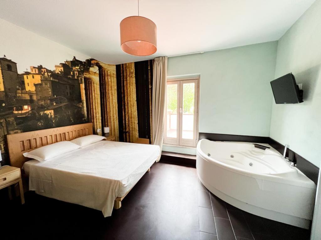 De Novo E D'Antico Hotel Cori Екстериор снимка